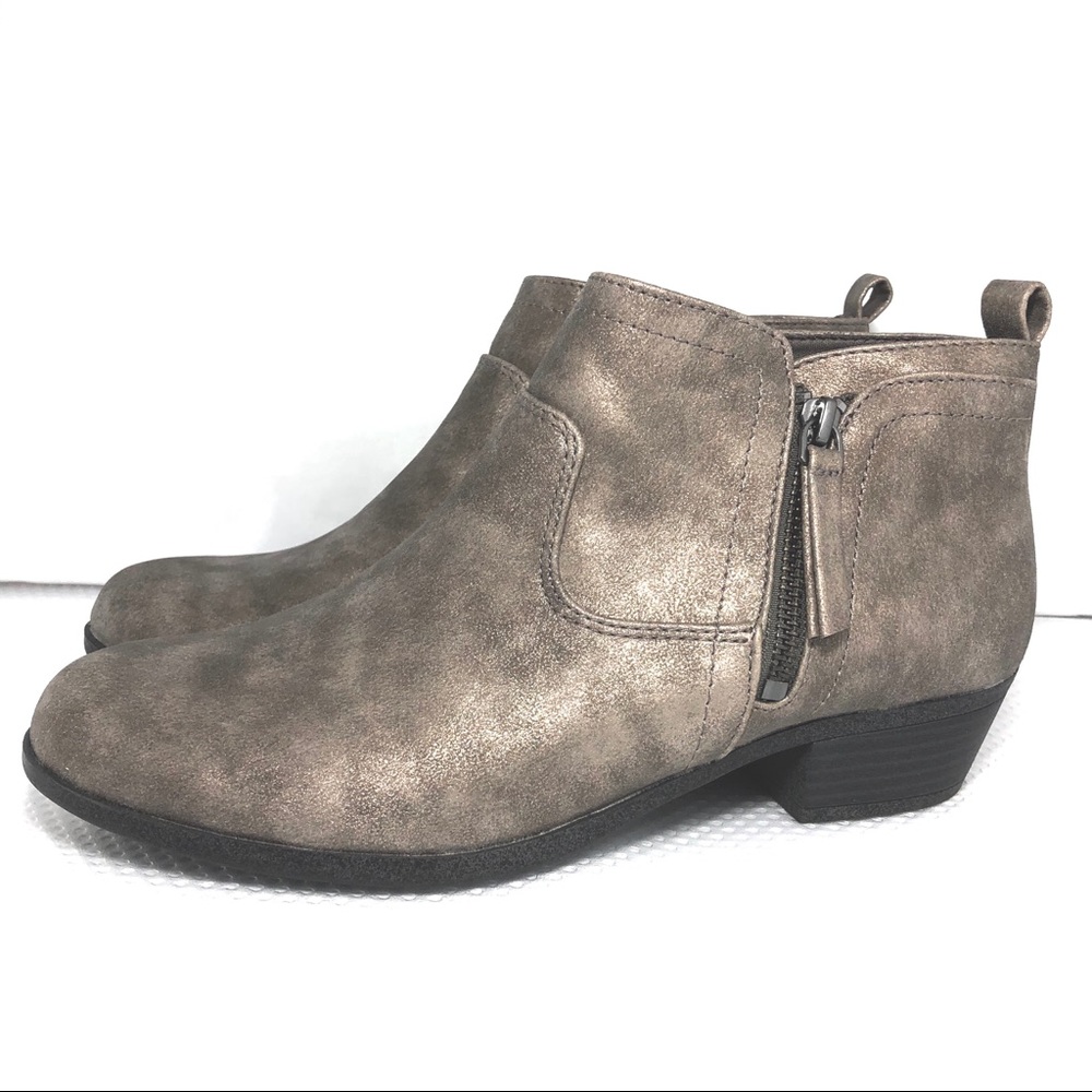 Arizona Metallic Gray Memory Foam Boots Sz8.5 NWOT